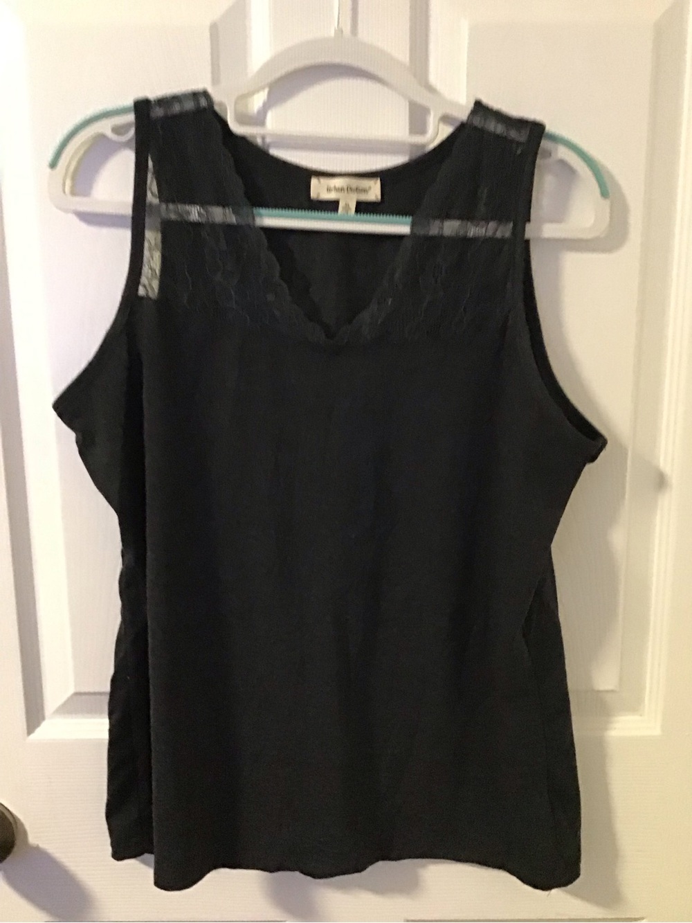 NWOT! Set 3 Tank Tops- Navy, Dark and Light Grey - Picture 6 of 10